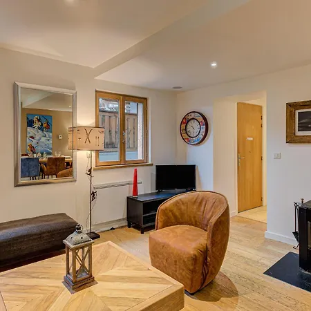 Apartment Biolay, Alpes Agency, Chamonix, Sleeps 6