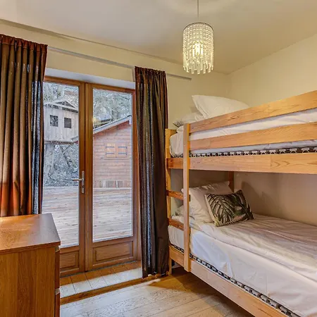 Apartment Biolay - Alpes Travel - - Sleeps 6 Chamonix