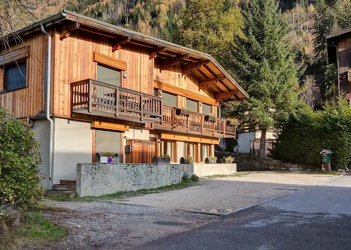 Apartment Biolay - Alpes Travel - - Sleeps 6 Chamonix
